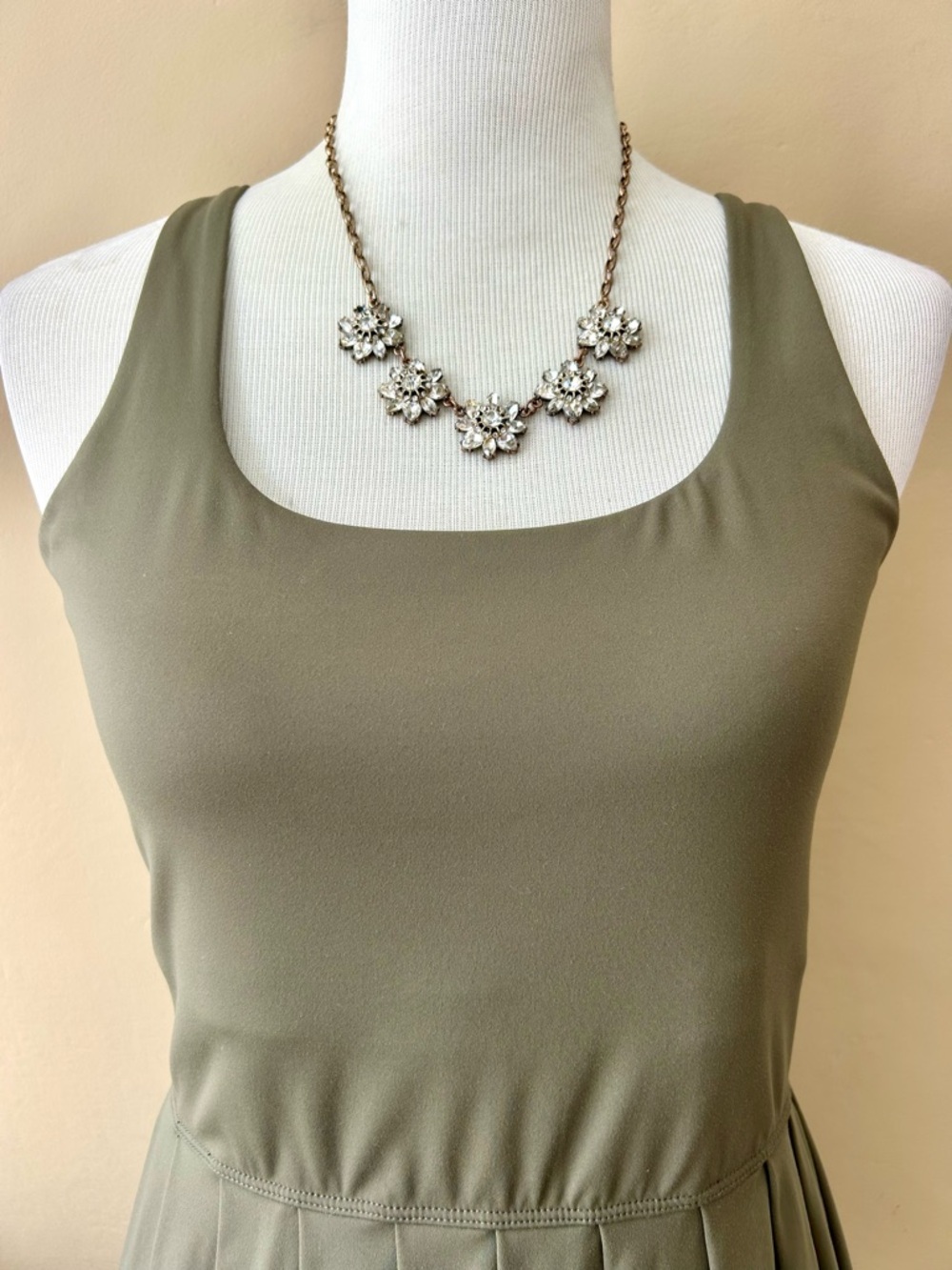 Z Supply Active Hot Shot Dress Grape Leaf Green Pleated Tennis Size Large - Picture 6 of 16